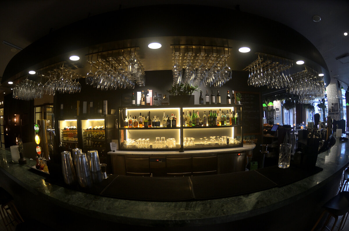 Bar_2524.JPG